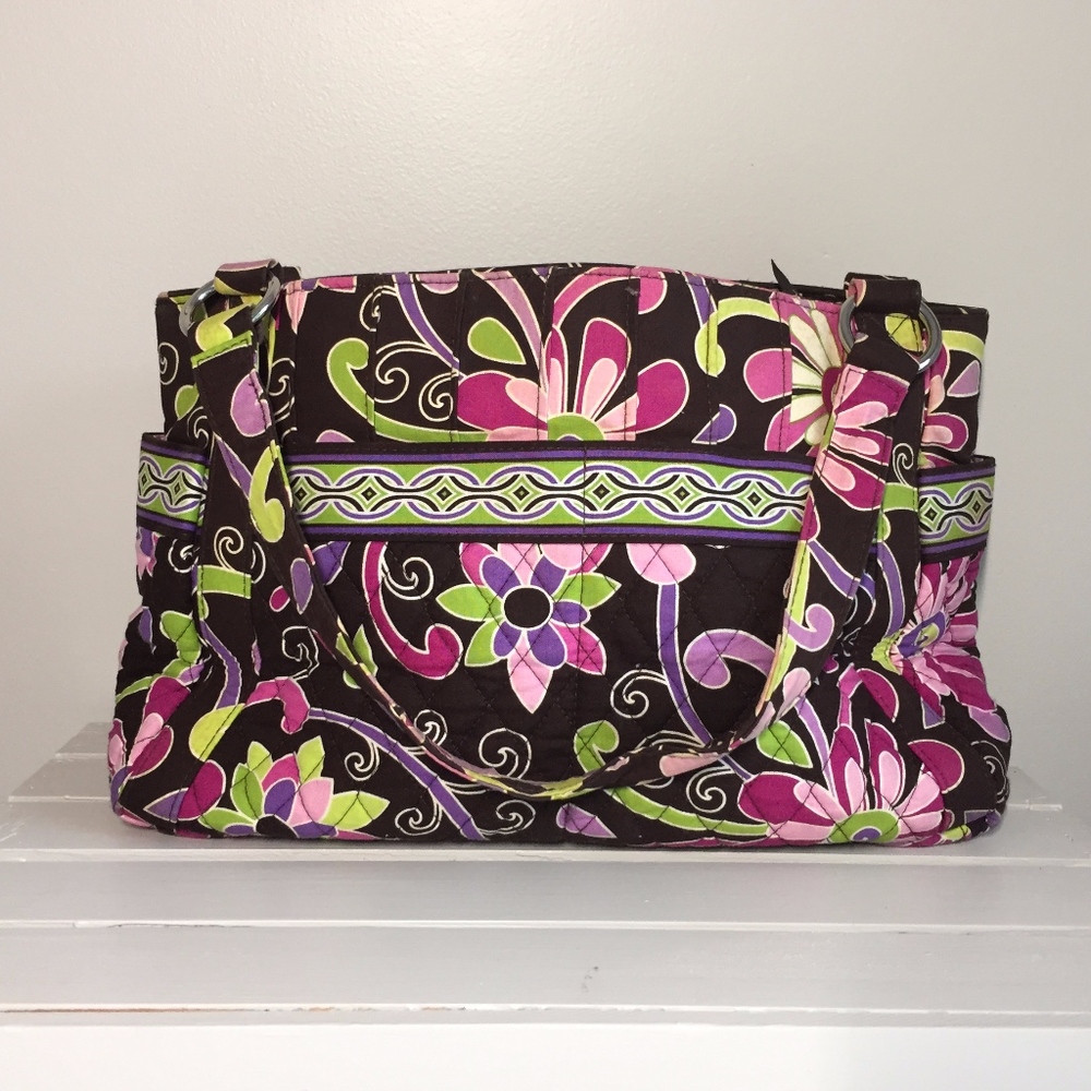 Beautiful Vera Bradley Mid-Sized Bag!